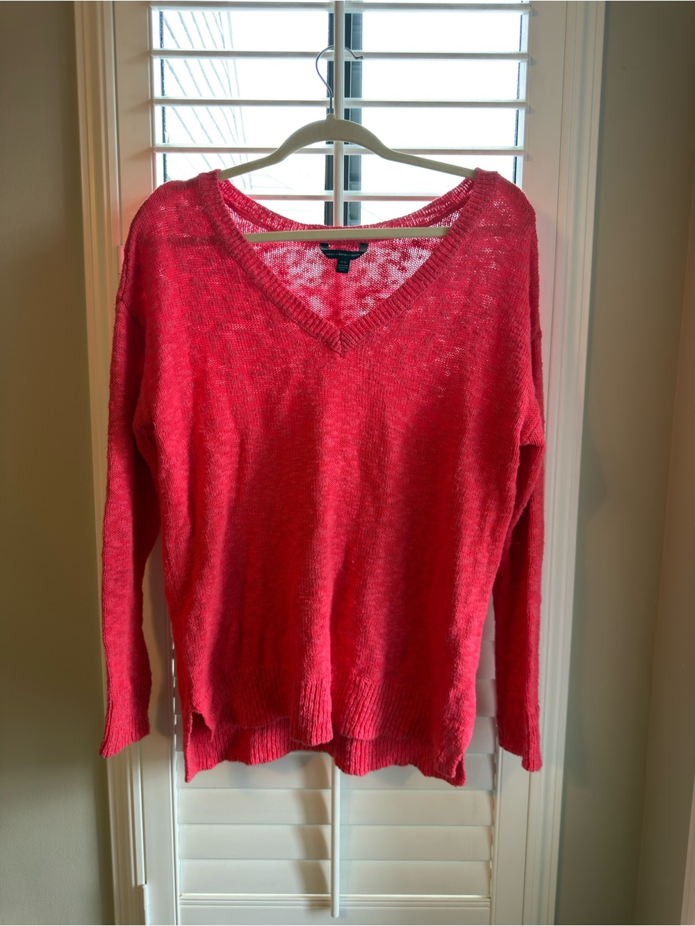 American Eagle Outfitters Women's V-Neck Sweater - Coral Pink